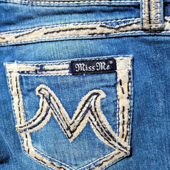 Miss Me Women's Denim Bootcut Jeans #XI022BL Size 27 - Picture 6 of 8